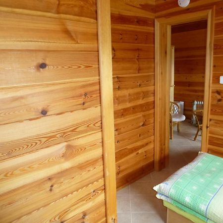 Restaurace Vraz Ξενοδοχείο Trhové Sviny Δωμάτιο φωτογραφία